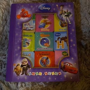 Disney book block includes 9 books